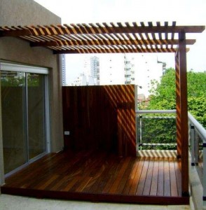 Pergola Solar con Tarima